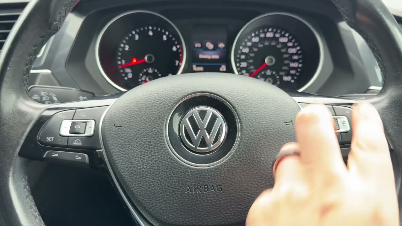 Volkswagen Tiguan VX68YVY