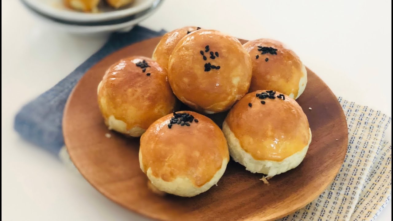 Salted Egg Yolk Puff Pastry 咸蛋酥#蛋黄酥