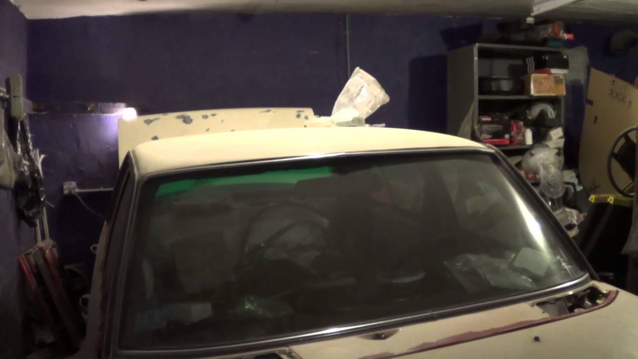 1983 Mercedes-Benz 240D - part 99: still sanding