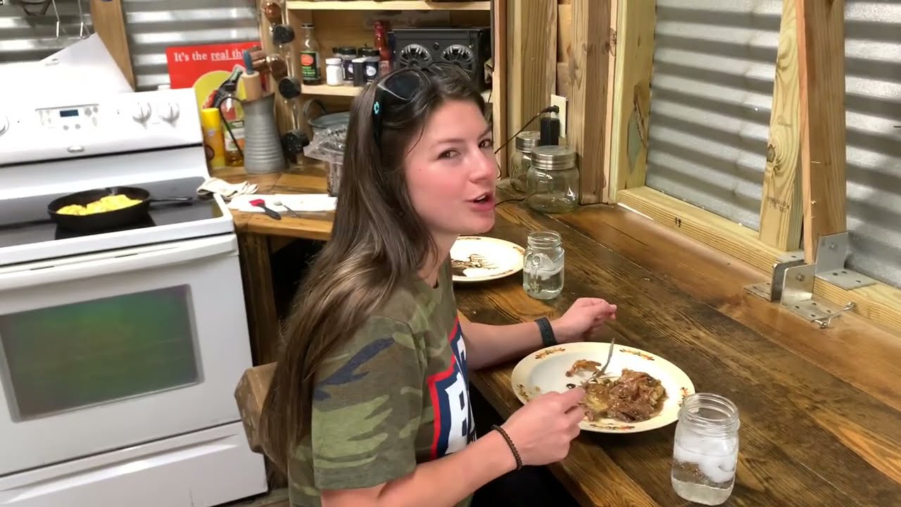 Turtle Gravy & Homemade Biscuits for Breakfast! Southern Style!