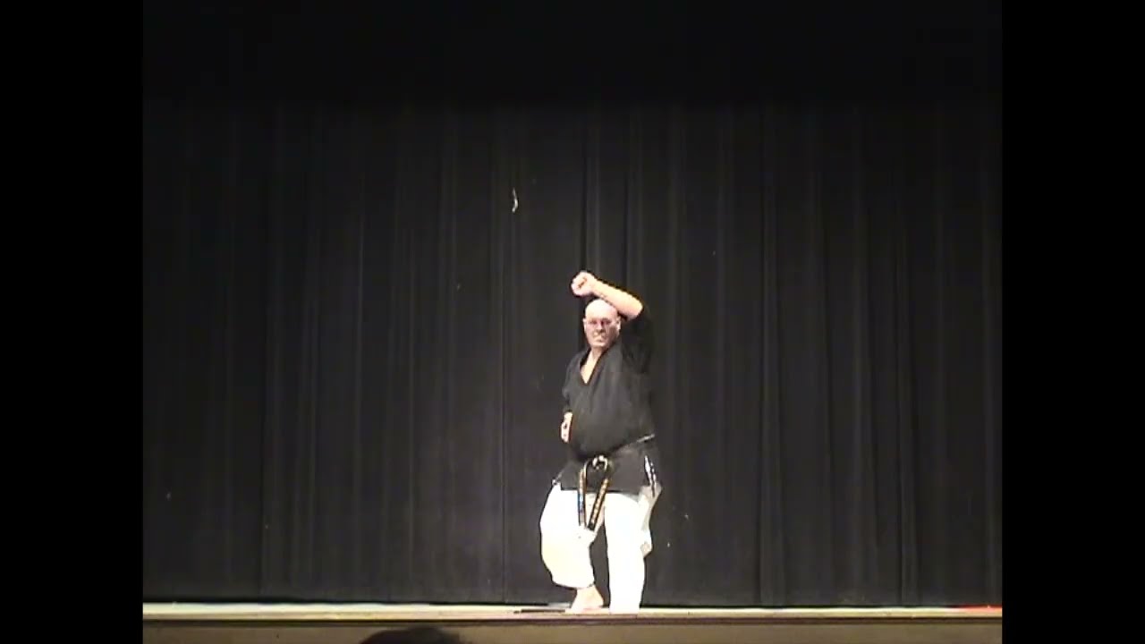 Jim Davenport demonstrating Chito-ryu Sanshiryu kata circa 2008.
