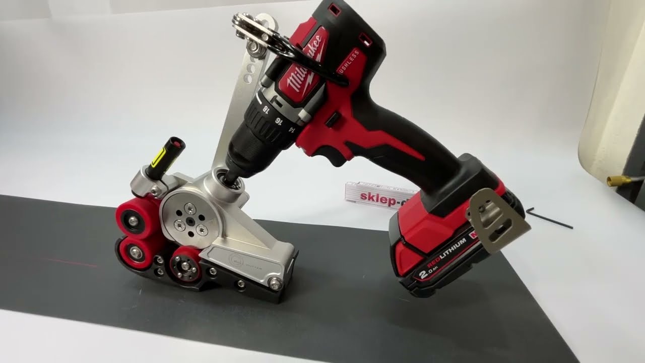 Nożyce krążkowe na wkrętarkę Roll Cutter i prowadnica od Buschmann Tools