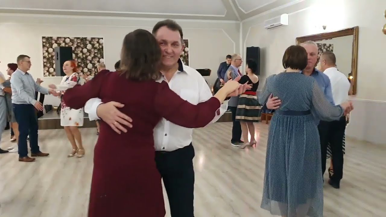 BIAŁY MIŚ na potańcówce karnawałowej u Teresy w Złotym Dworze 06 01 2024