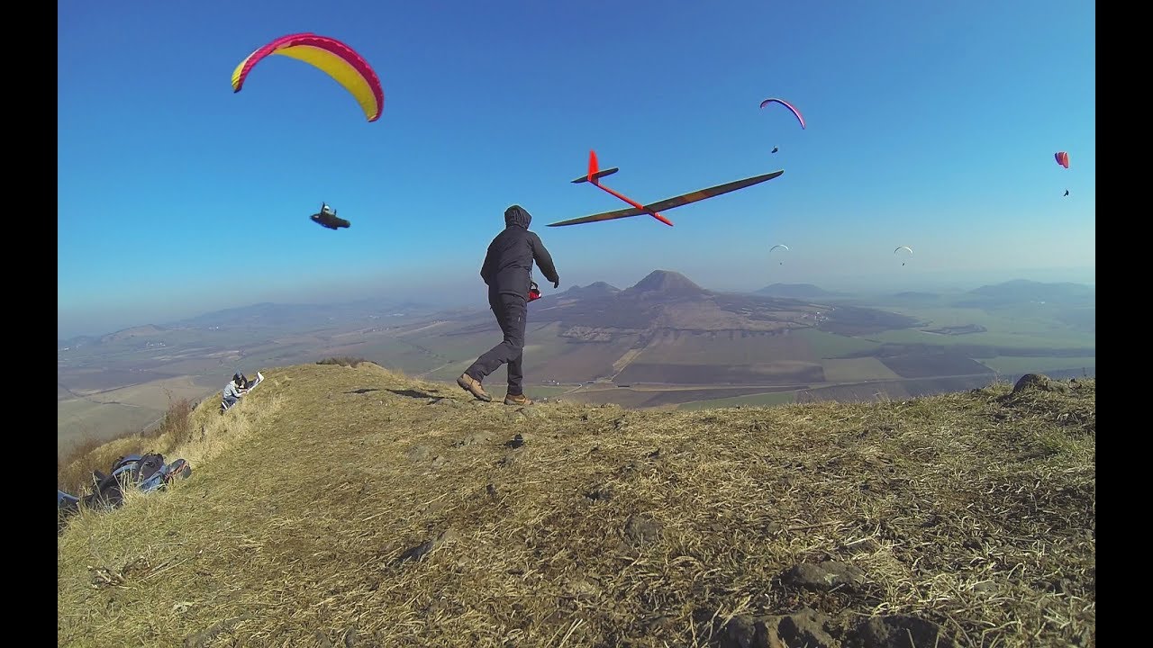 EVOLUTION Dynamic soaring