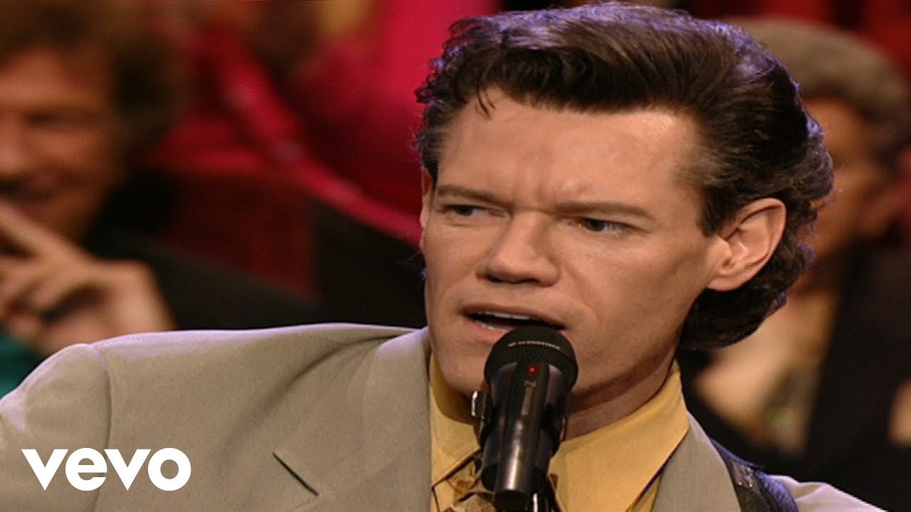 Bill & Gloria Gaither - Feet On the Rock [Live] ft. Randy Travis