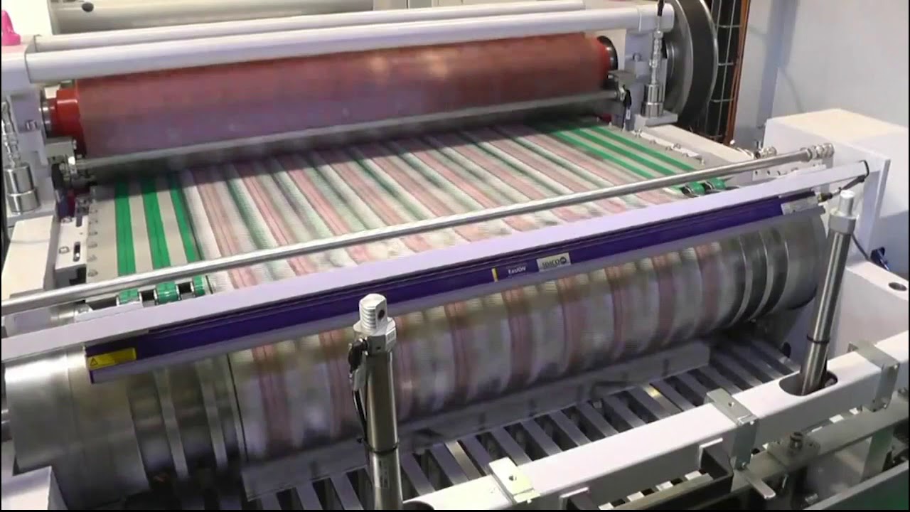 Label CS &ndash; Cut & Stack Automatic Line