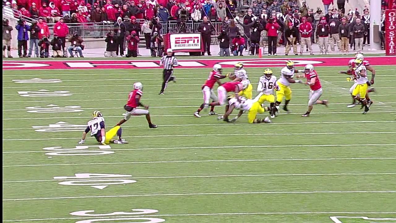 Denard Breaks Tackles, Goes 67 Yards for Score