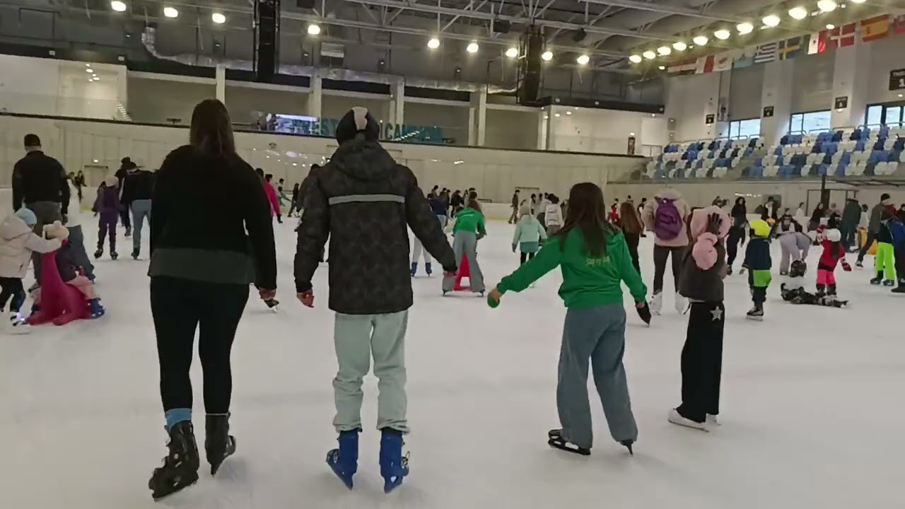 PATINOARUL BERCENI ARENA   27 FEB 2026  0RA 13 SI 15  VINERI  AZS28 PAUN VIOREL NR 7