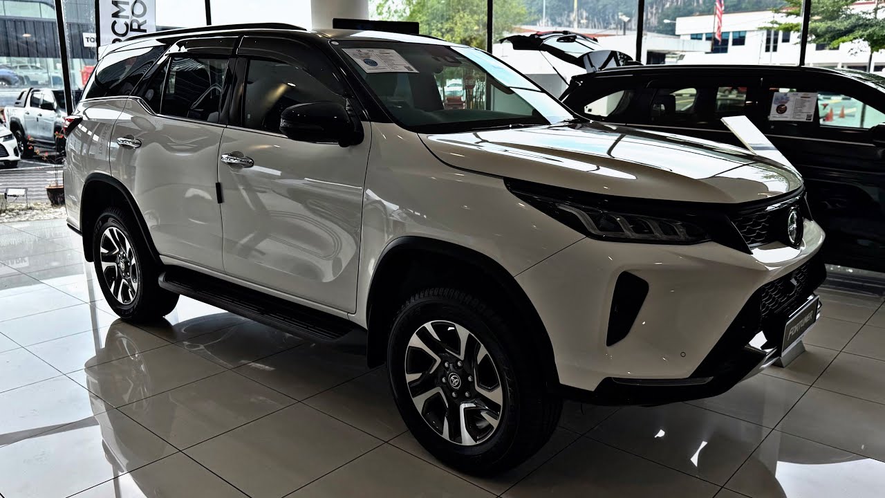 Новый Toyota Fortuner 2.8 VRZ A/T 4x4 2026 года | Первый взгляд! Экстерьер и интерьер.