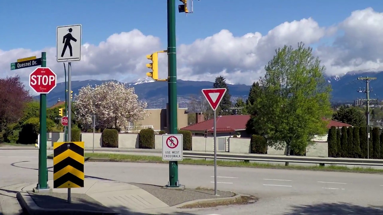 Vancouver BC Canada - Spring 2018 - Driving in the City - Houses/Homes - Dunbar Area