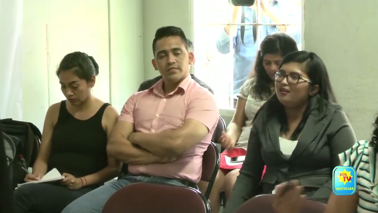 GOBIERNO SALVADOREÑO OFRECE BECAS ROQUE DALTON