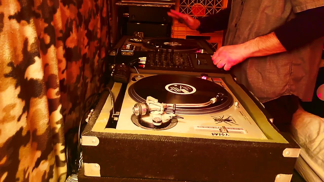 DrGiggles - 90's early 2000's techno electro acid - vol 5 set Live Vinyl DJ Mix on turntables video