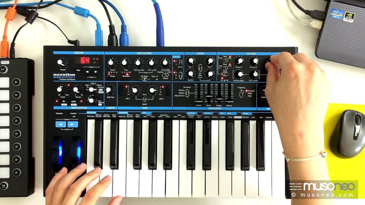 Sound-design z Novation Bass Station 2 - emulacja TB-303