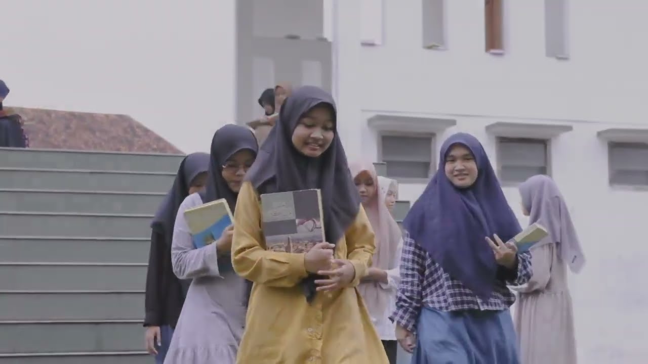 Nazwa a film by MTs Mu'allimat NU Kudus