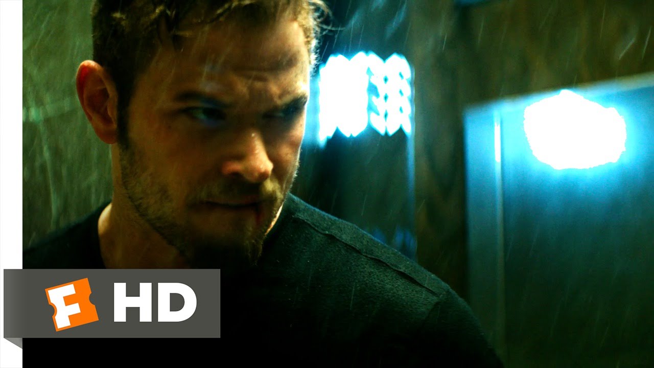 Extraction (2015) - Bathroom Assassin Scene (4/10) | Movieclips