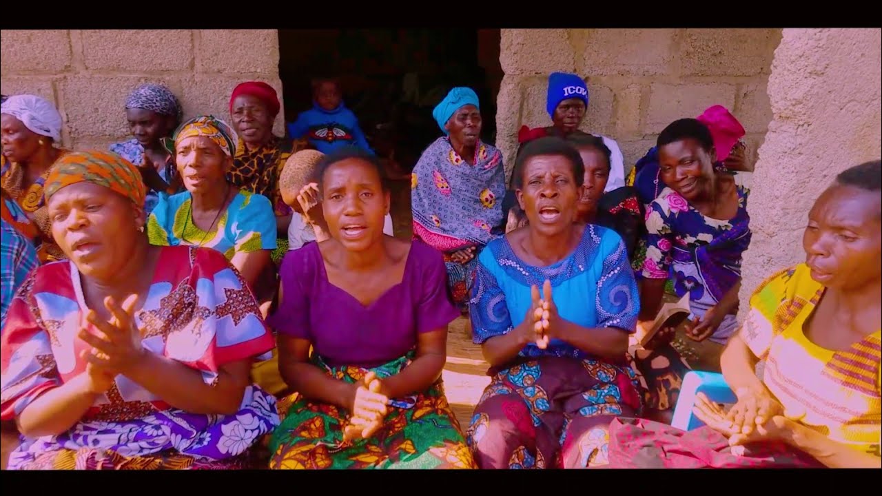NYIMBO ZA KINYAKYUSA: TUKUSWIGHA TENZI NO 28 - LUTHERAN MASEBE MWAKALELI MBEYA