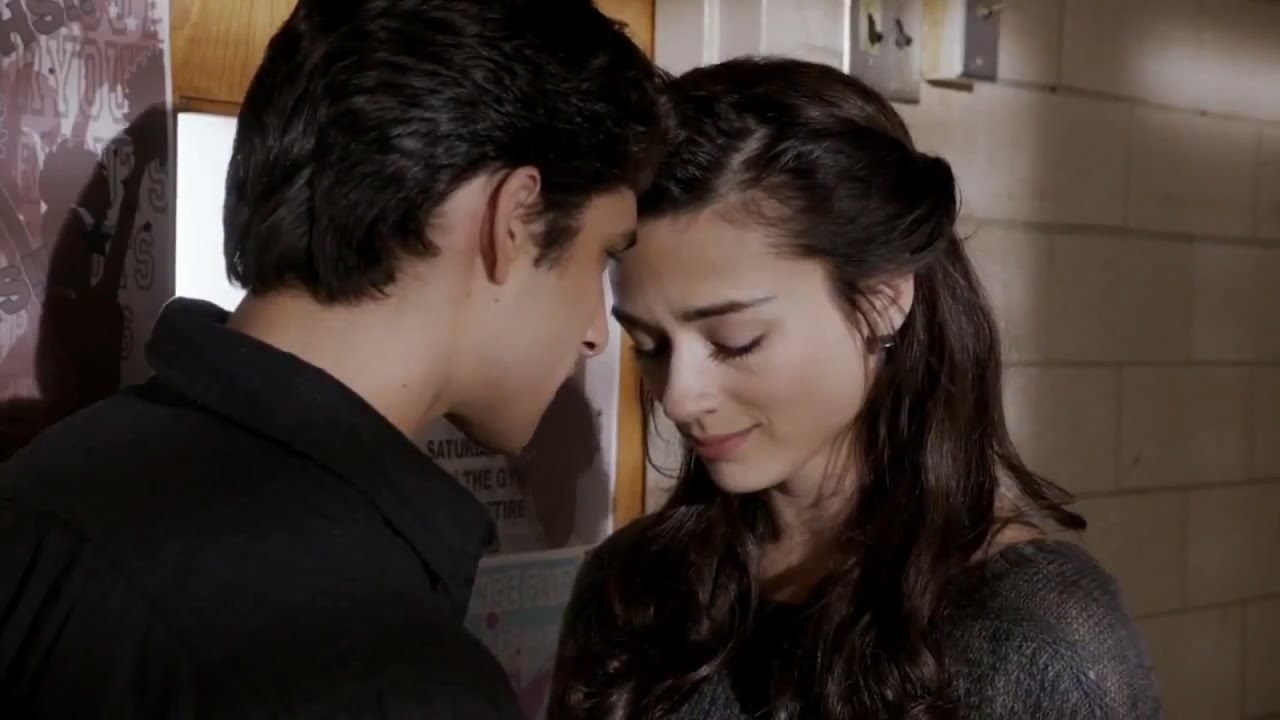 Echoes De Luxe - Hold On | TEEN WOLF 2x01