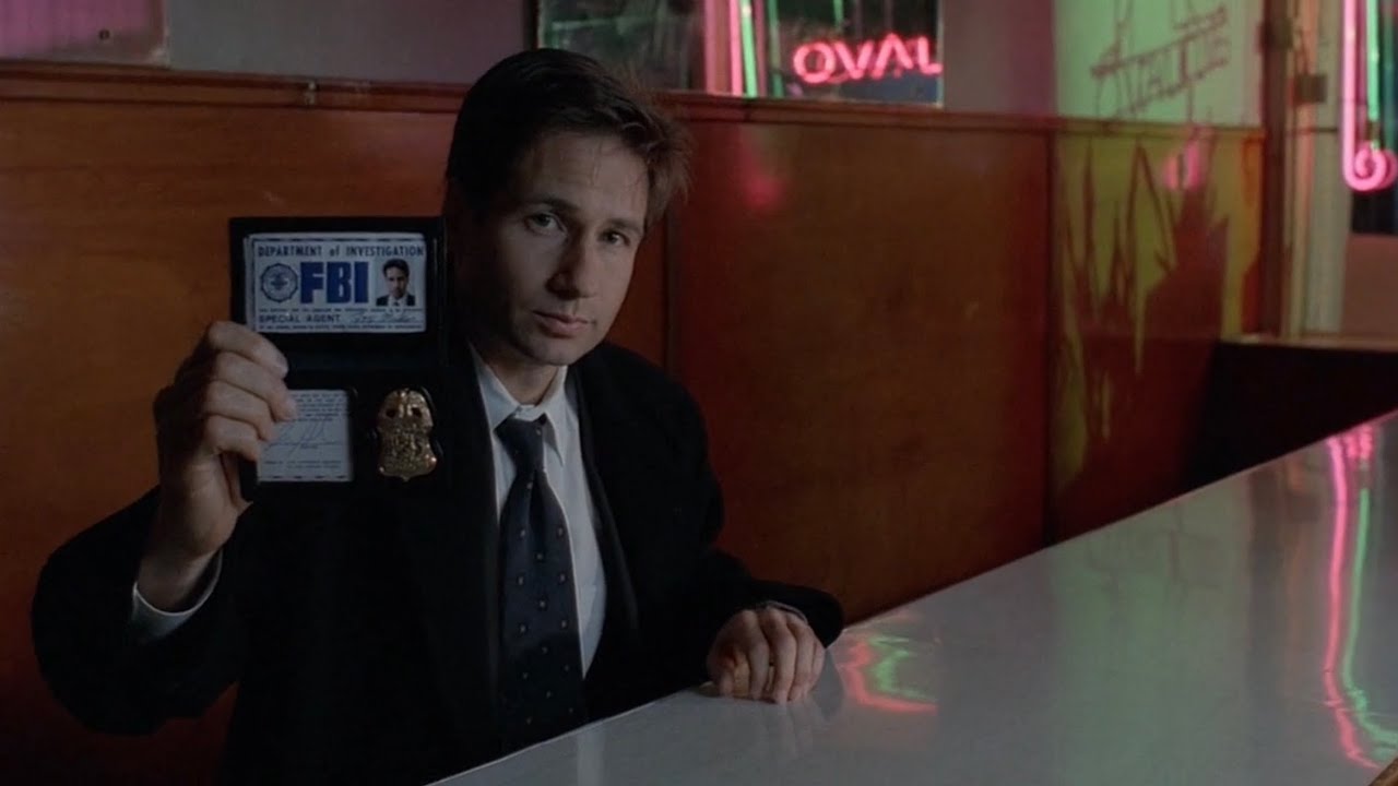 the x-files s03 e20 mulder eats a whole pie