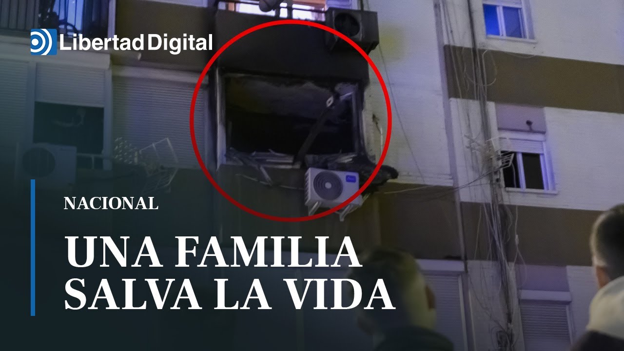 Una familia salva la vida en Sevilla al saltar por la ventana de su vivienda incendiada