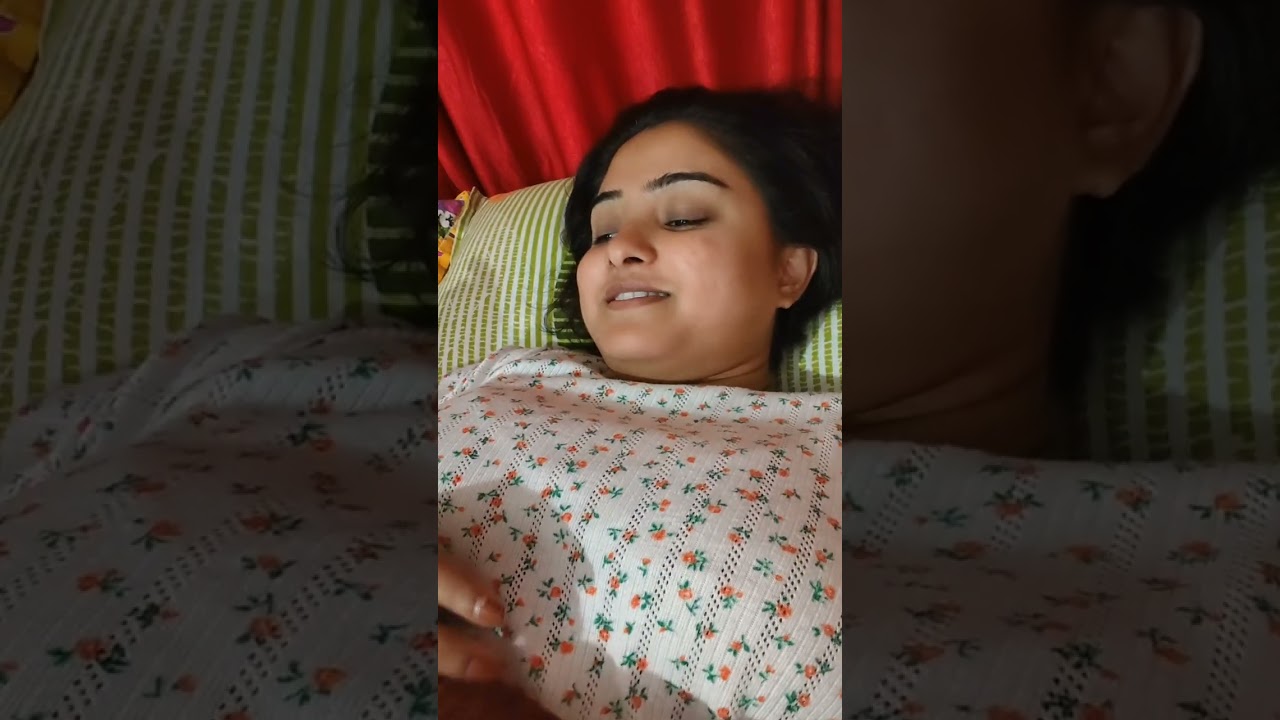 সারাদিন হাঁটতে হাঁটতে আমার অবস্থা শেষ,,রাতে আবার রান্না করলাম চিকেন কষা