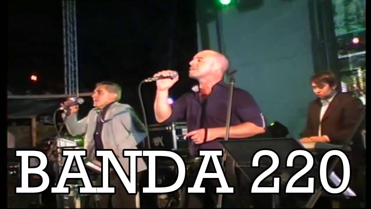 LA MORDIDITA -BANDA 220 (RICKY MARTIN)