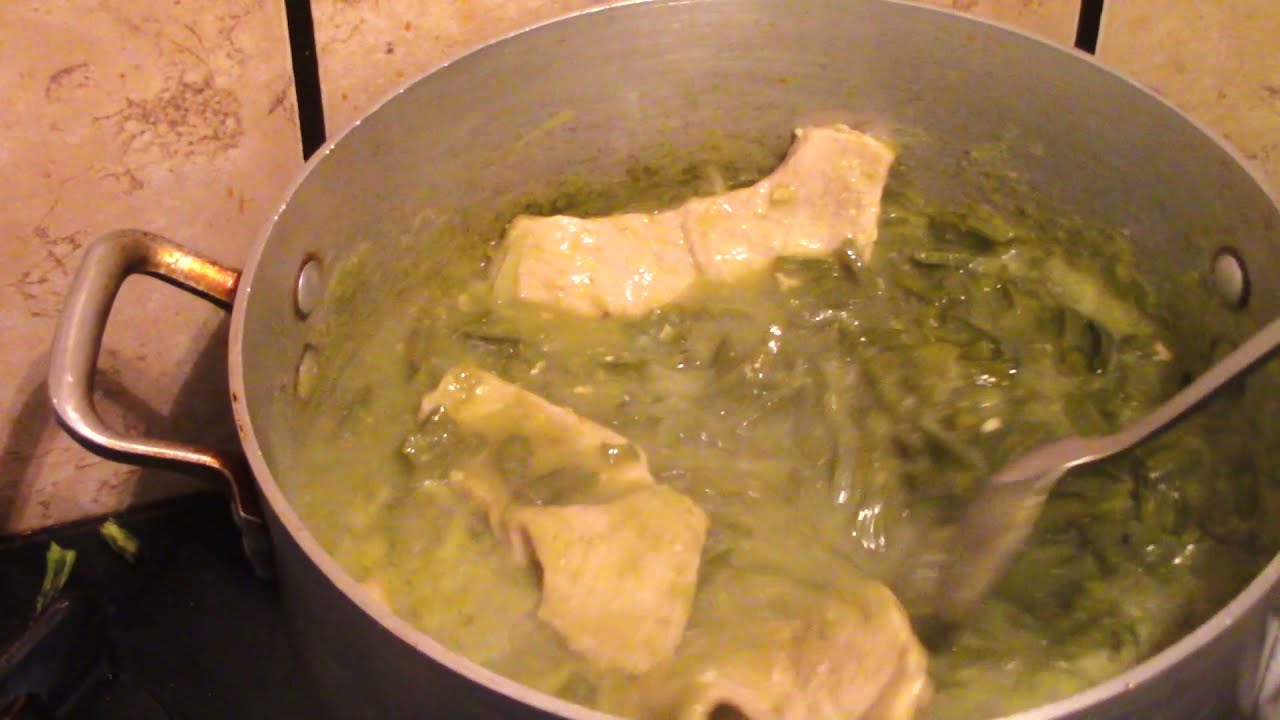 Chuleta de Cerdo en salsa verde con Nopales - Elia Cocinando con amor