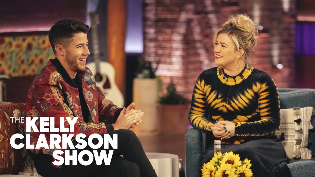 Kelly Wants To Record A Christmas Song With The Jonas Brothers