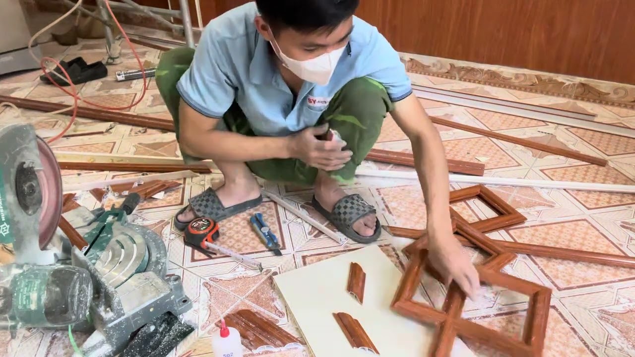 Cách cắt phào chỉ hoa góc trần nhựa nano