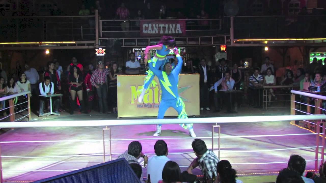 1º Lugar Quebradita- Así se Baila Banda Oaxaca 2014-Winnie y Desi -