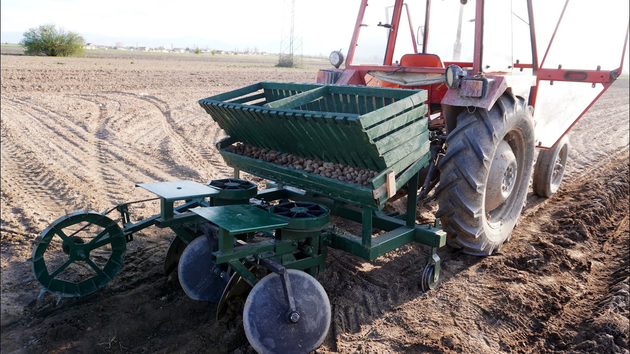 Sadilica Krompira domaca izrada / Sajenje Krompirja / Potato Planting Homemade Machine