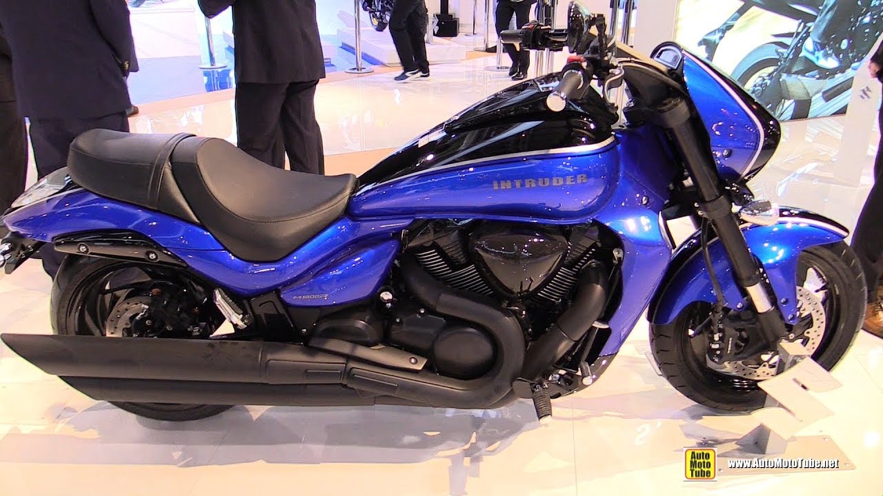2017 Suzuki Intruder M1800R - Walkaround - 2016 EICMA Milan