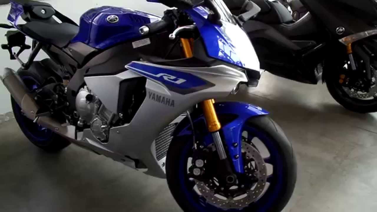 YAMAHA R1 2015 BLUE Presentation Full HD