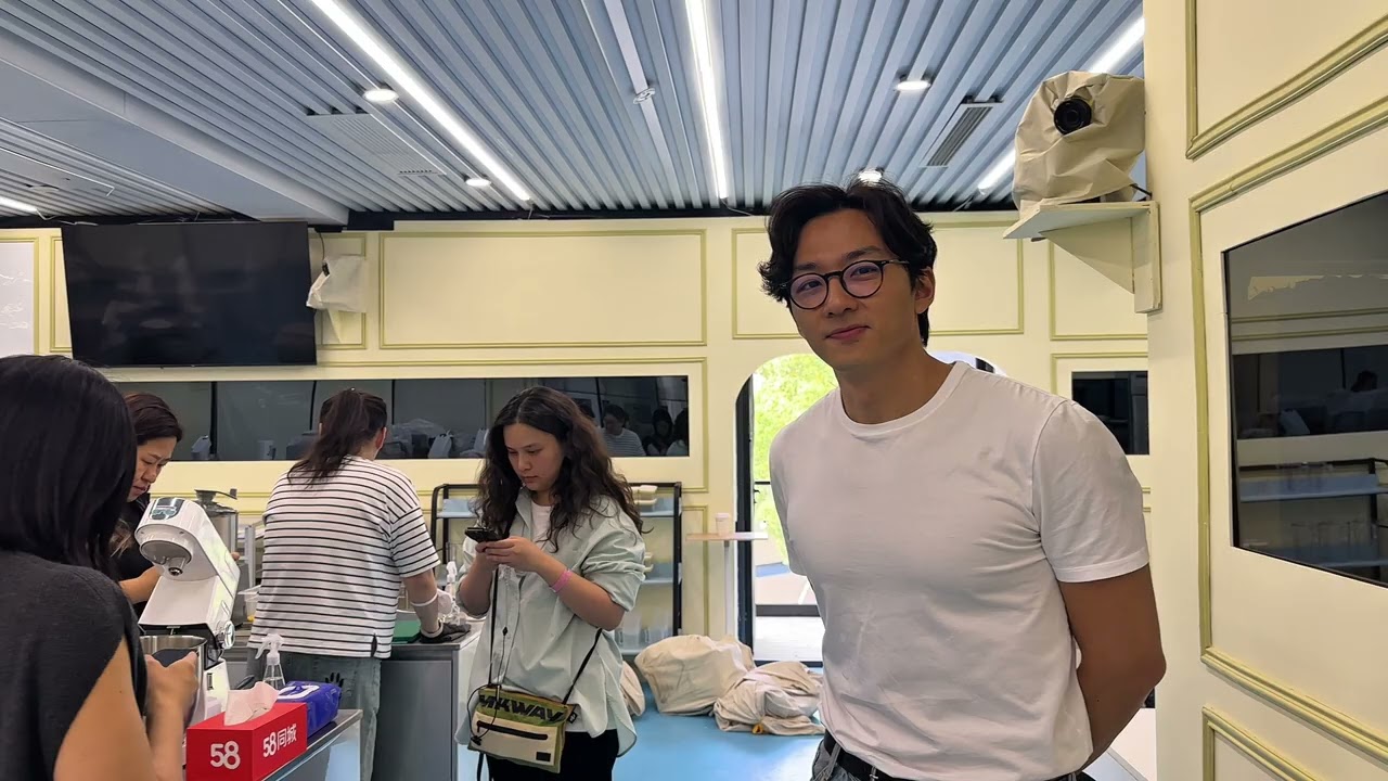 Vlog backstage Smile at You