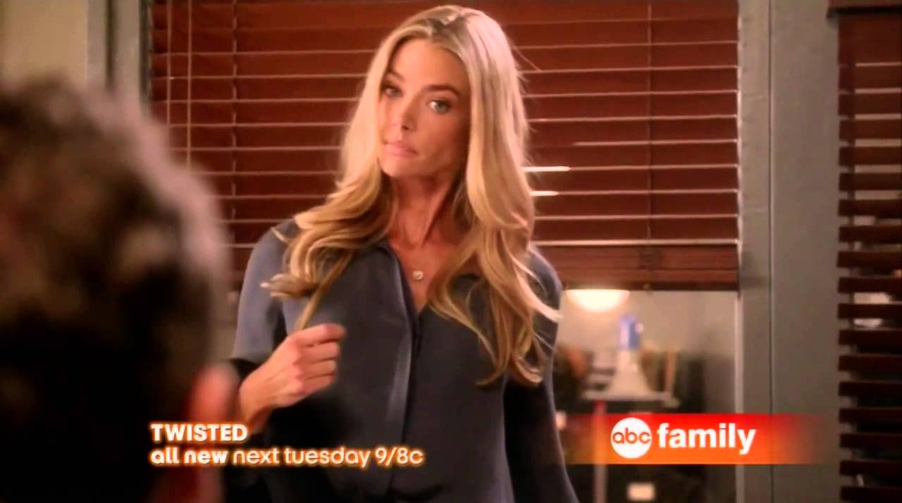 Twisted 1x02 Promo - 
