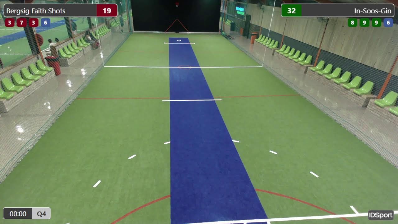 Triumph Indoor - Orange Court