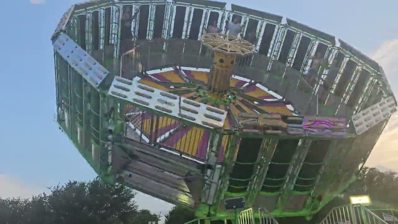 the scariest ride in my life. Can it's called the gravity