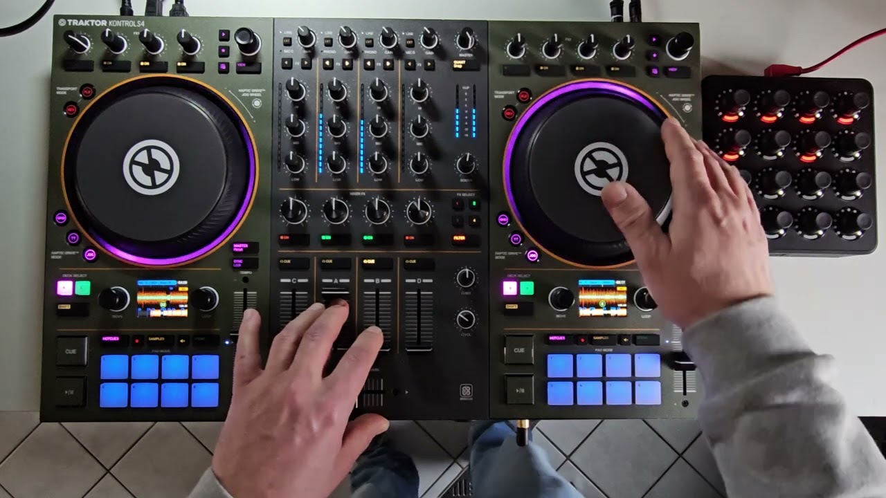 Traktor Kontrol | S4 MK3 | Melodic House & Techno Mix 2026