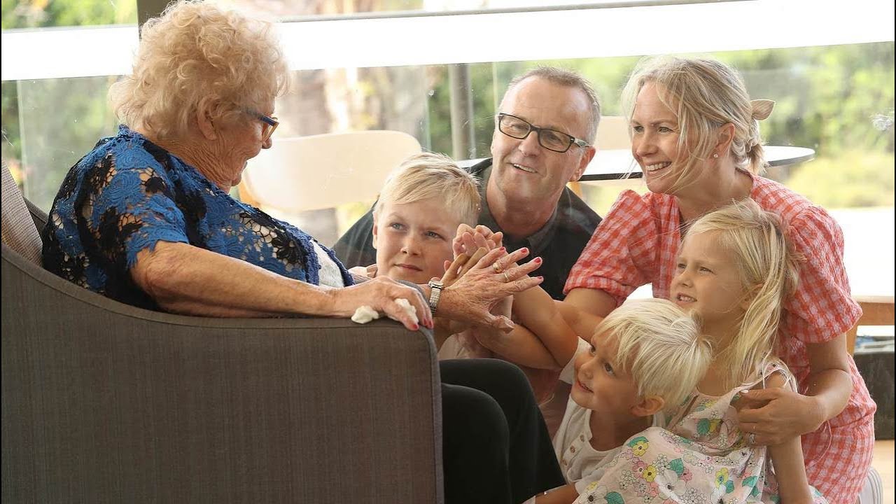 Queensland aged care to reopen to visitors
