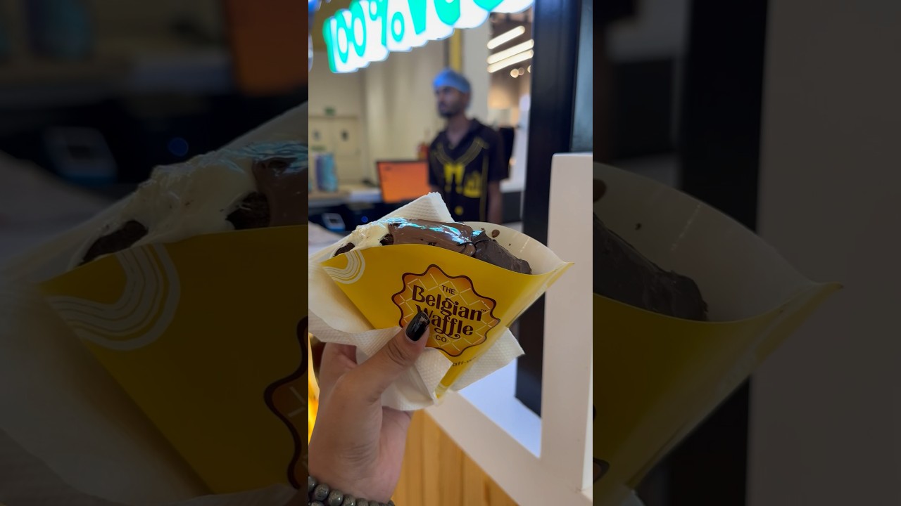Belgian Waffle Triple Chocolate 🤤 #shorts #youtubeshort #waffle #belgianwaffle #chocolate