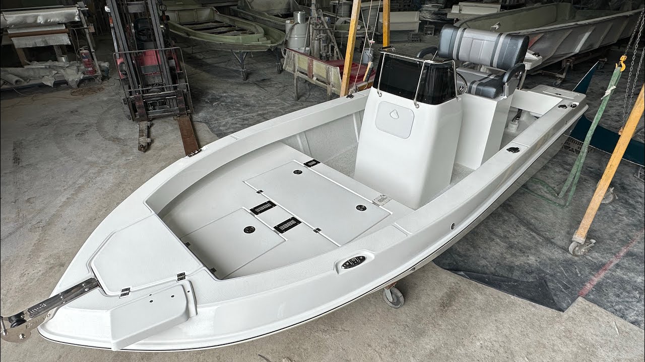 Gianni’s Custom 560 Bonito-Full Walkthrough -Ultimate Sports Fishing Centre Console-Fully Optioned