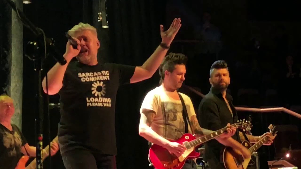 IRA   Ona jest ze snu ( live in Gdańsk 08-03-2018 )