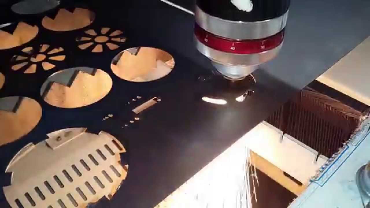 YAG Lamp Pump Laser Cutter 6mm- CNC Metal Plate Laser Cutting machine -Brand Accurl
