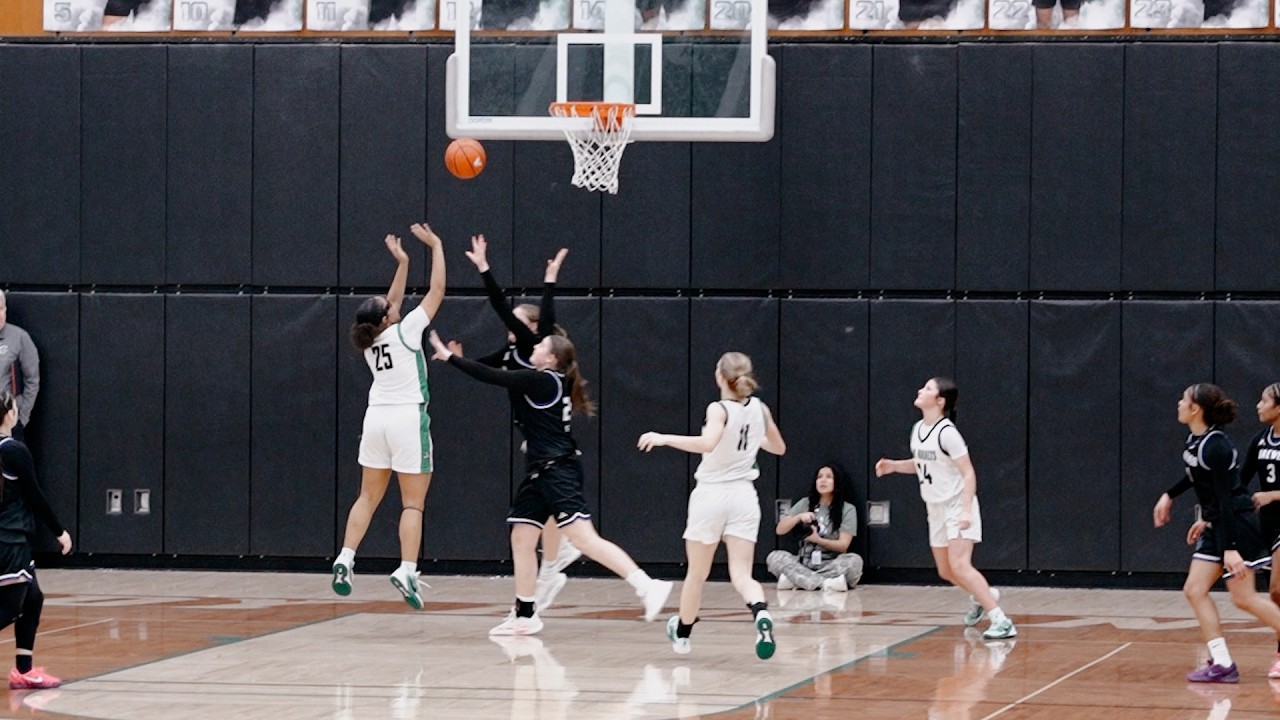 LAST 3 Min. Lady Hornets vs Brewer Varsity