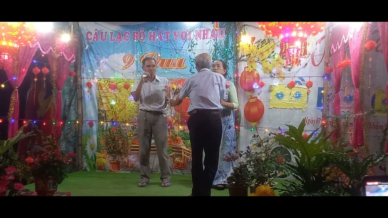 Tc vog  tay  nào  cho  em ( song ca)
