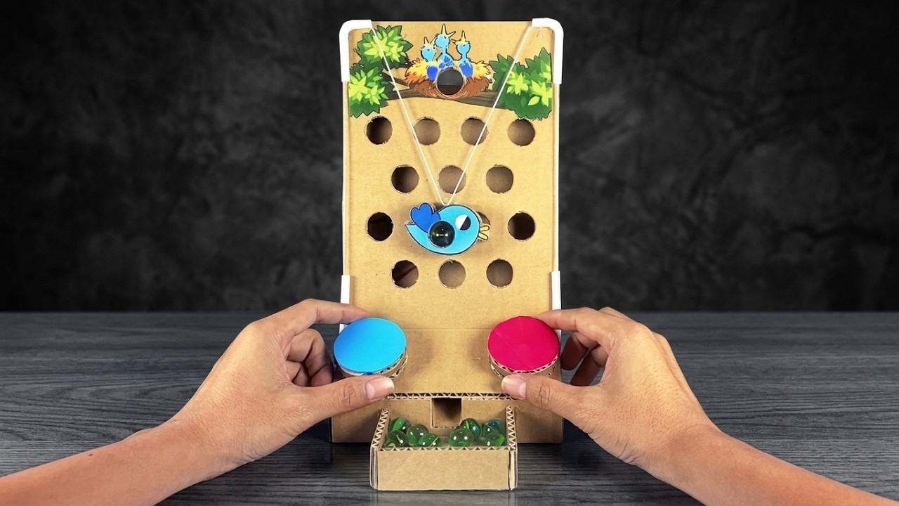 DIY Bird Feeding Game From Cardboard! Avoid Holes Challenge | เกมป้อนอาหารลูกนก หลบหลุม