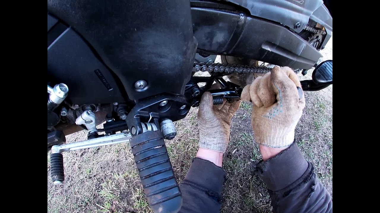 SUZUKI V-Strom DL 1000 XA.Допы. Установка центральной подножки GIVI .