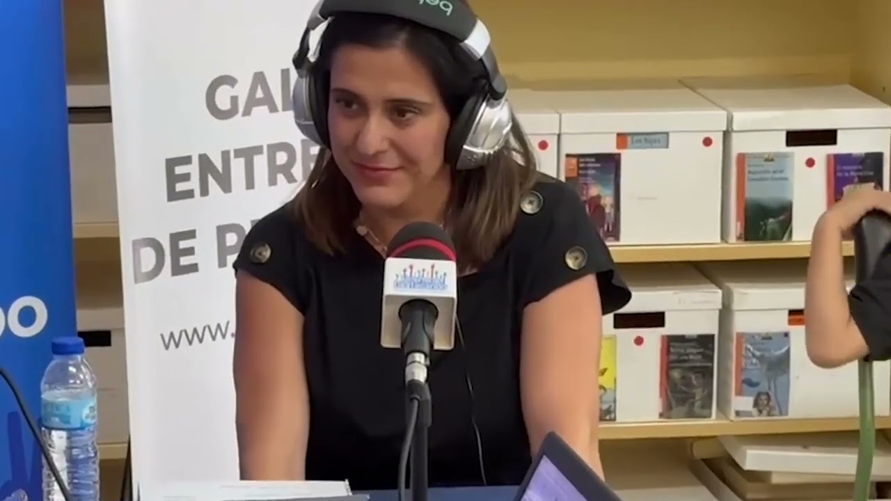 Lorena Fernández Casamayor, Alicia Aranda y representantes del AMPA · CEIP La Mata · Cártama.