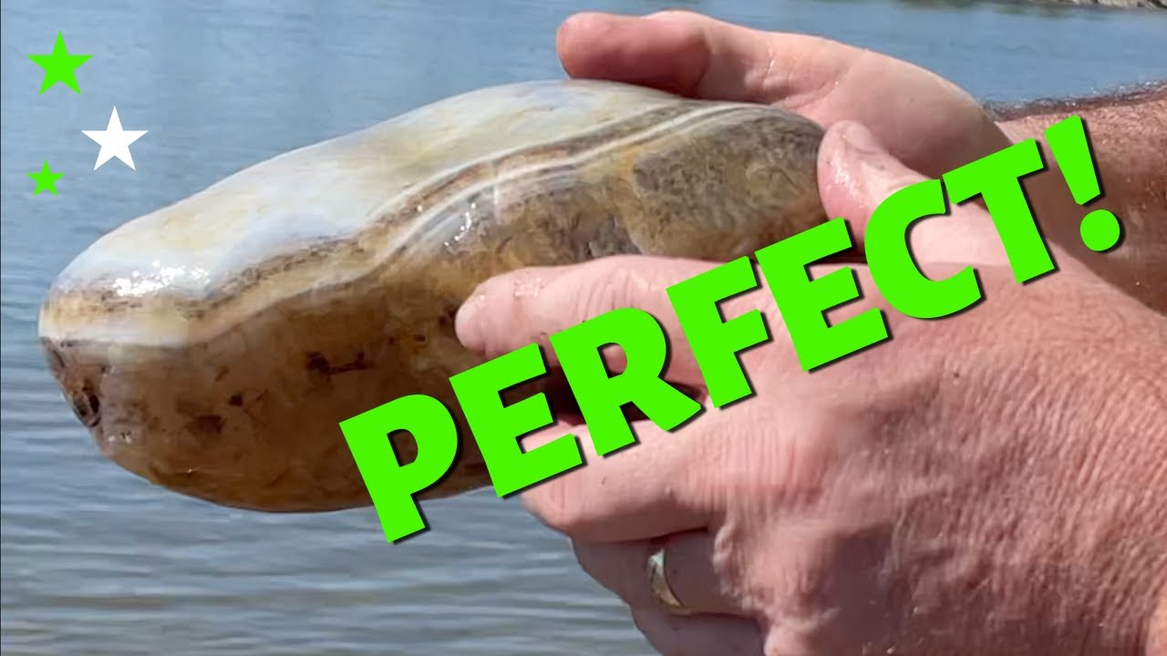 PERFECT Rock Hunt! HUGE Agates, GIANT Petrified Wood and Beautiful Day on the River