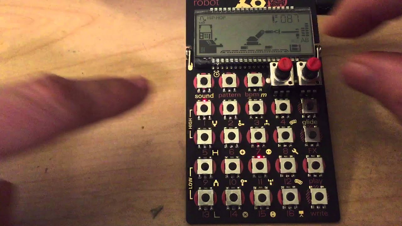 Testing Teenage Engineering PO 28 Robot Pocket Operator