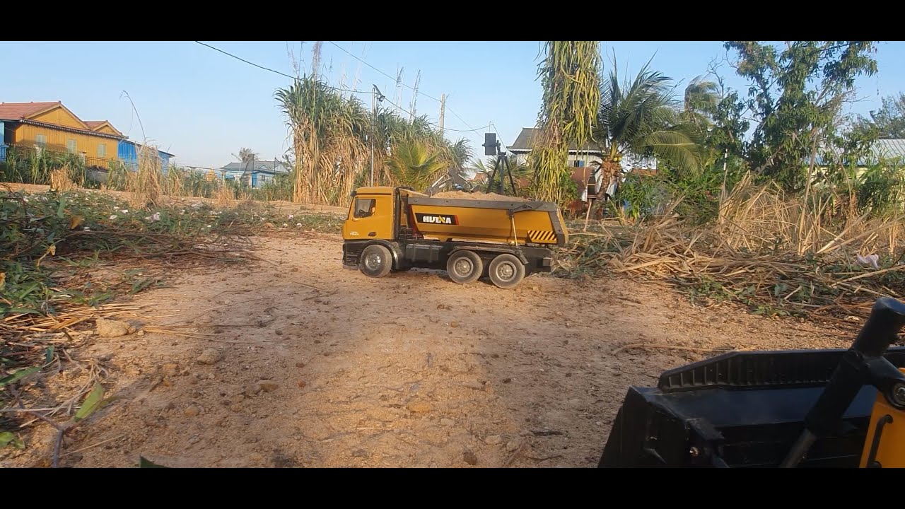 Miniature Hauler: The RC Dump Truck on Site